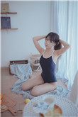 美女扒开双腿