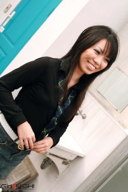 张静初代言的钱包