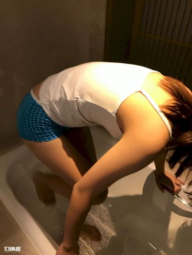 主角李毅唐雪的重生